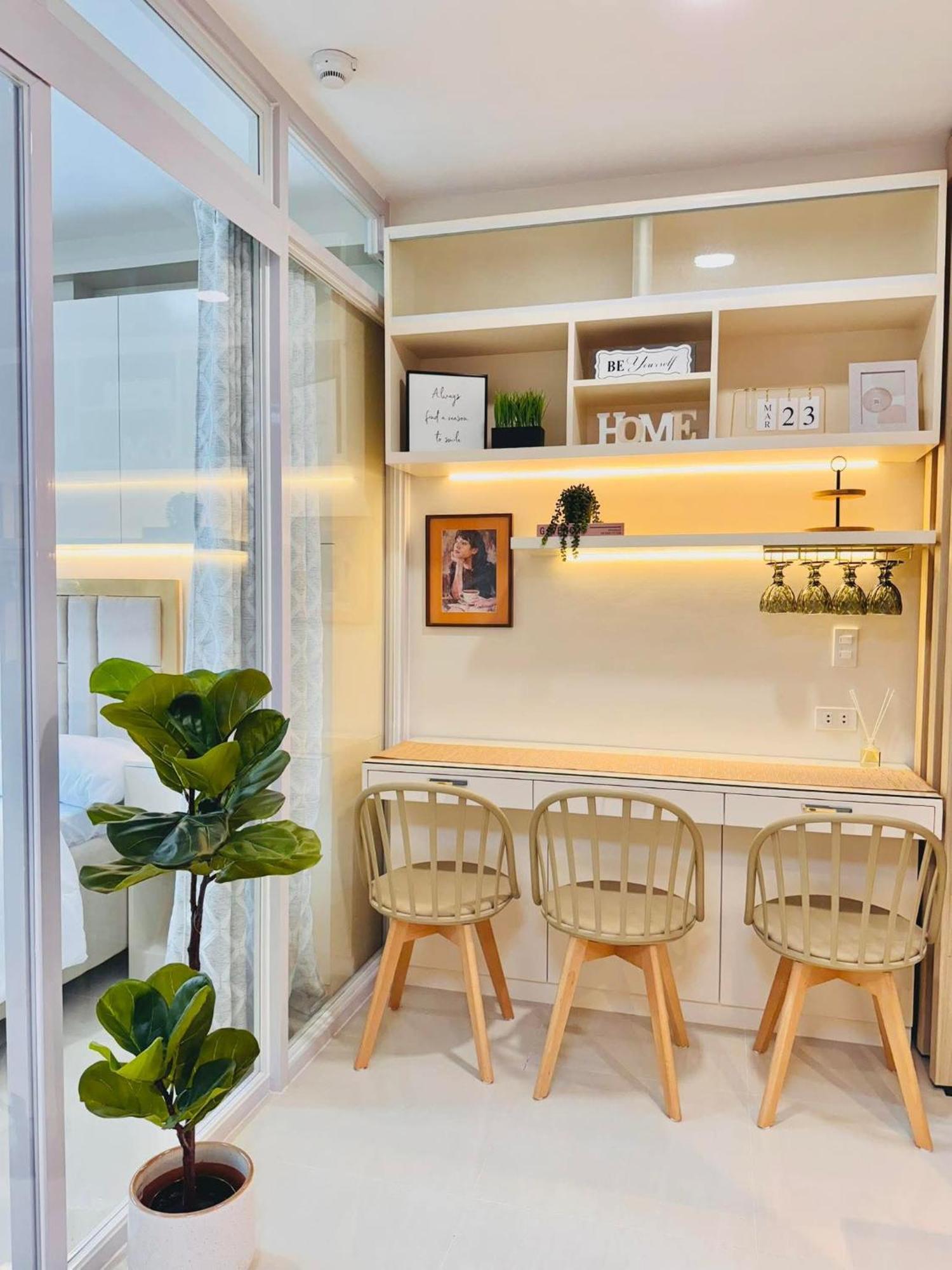 Rj Elite Escape 2Br Condo W Balcony Near Sm Iloilo Luaran gambar